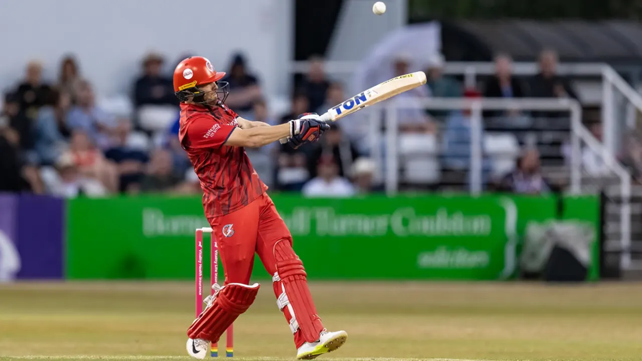 Salt and Buttler Blaze as Lancashire Leapfrog Northants in T20 Blast Thriller