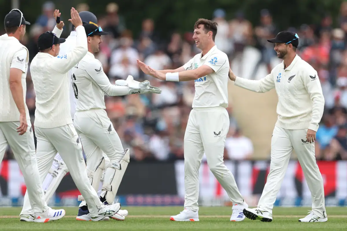 New Zealand Crush Zimbabwe by Nine Wickets in First Test