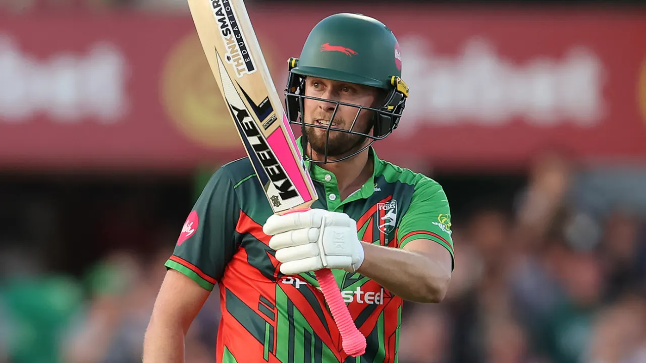 Budinger Blasts Record-Equalling Fifty as Foxes Down Falcons in T20 Blast Opener