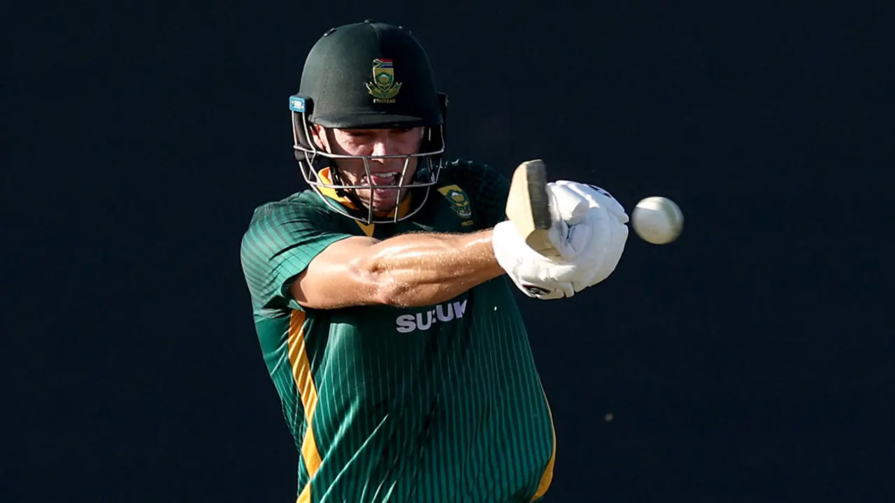 Breetzke, Stubbs Shine but South Africa Falter to 277 in 2nd ODI Against Australia