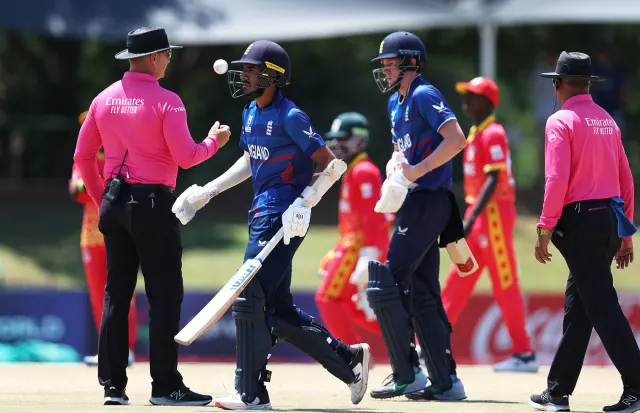 Teenage Spinner Tazeem Ali Stars Again as Warwickshire Defeat Lancashire in One-Day Cup