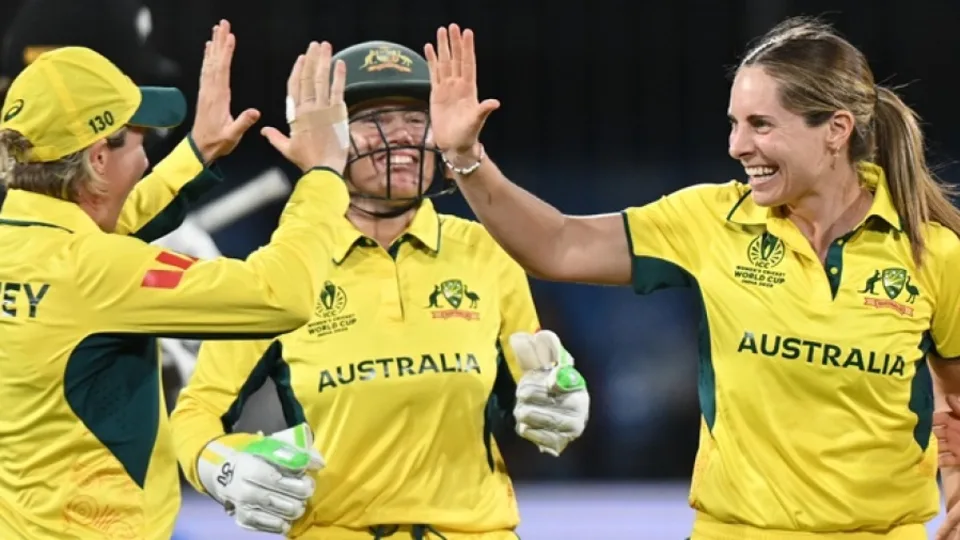 Schutt’s Professionalism Praised Amid Selection Uncertainty Ahead of Pakistan Clash