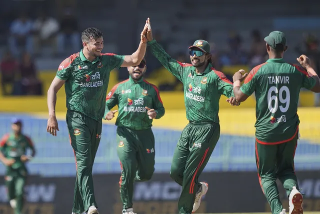 Bangladesh Collapse to 7 for 5 as Taskin Ahmed Admits: "We Panicked a Bit"