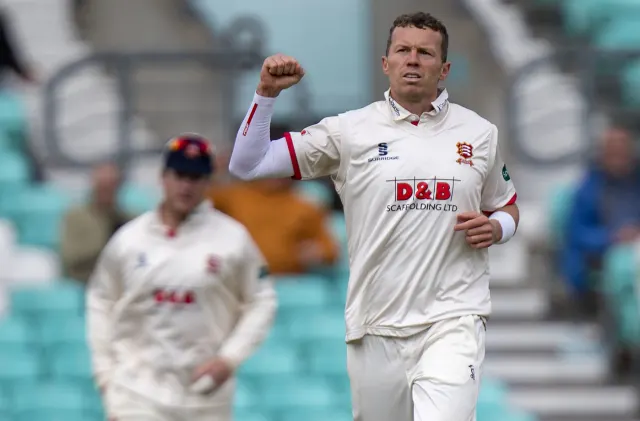 Nottinghamshire Sign Peter Siddle for Vitality Blast Campaign