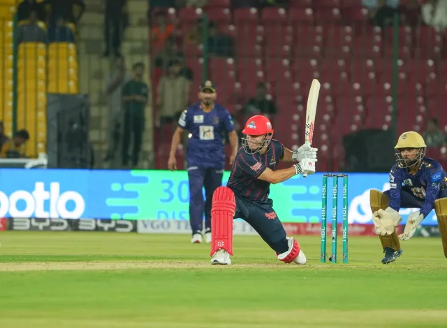 Warner Slams Karachi Kings’ Lack of Intent After Shock Collapse Against Gladiators
