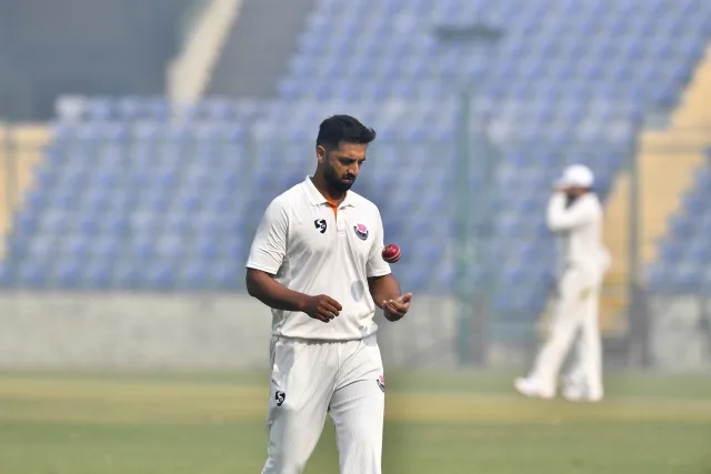Nabi’s 12-for Powers J&K Into Maiden Ranji Trophy Semi-Final