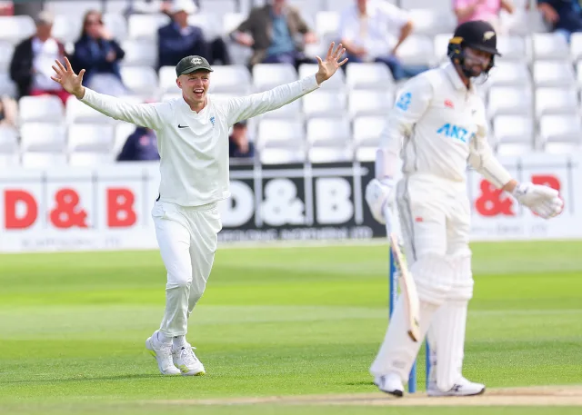 Nottinghamshire Close In on Crucial Championship Victory After Dominant Bowling Display