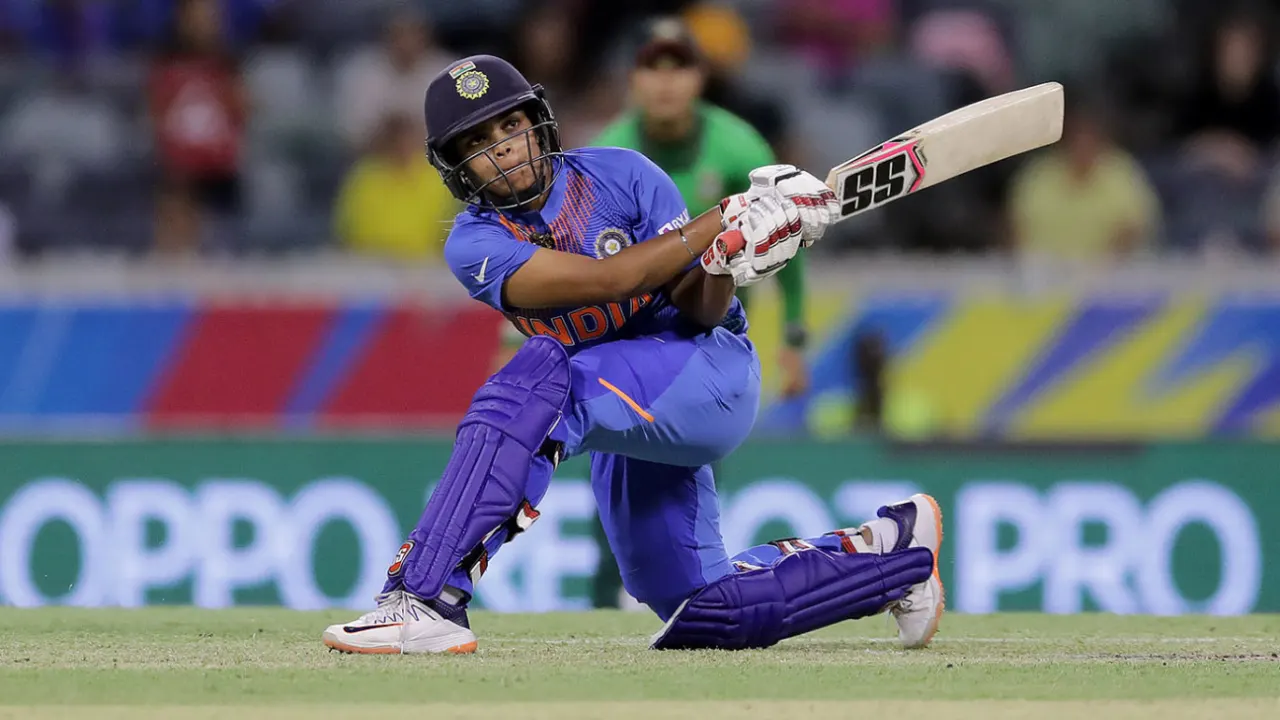 Veda Krishnamurthy Announces Retirement from Professional Cricket
