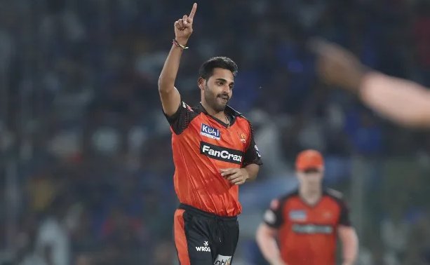 Bhuvneshwar’s ‘Cricketing IQ’ Powers RCB to Crucial Win Over Mumbai Indians