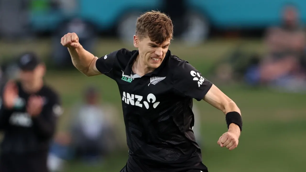 Sears, Sodhi, Neesham Return as New Zealand Opt to Bowl in Rain-Shortened T20I Against Australia