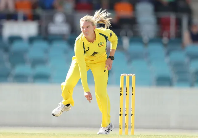 Kristen Beams joins Mumbai Indians as spin-bowling coach for WPL 2026