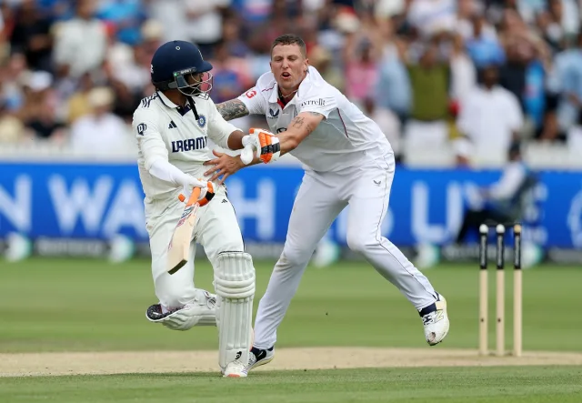 Stokes Tests Offspin Options Under Lights as England Weigh Pivot From All-Pace Attack for Day-Night Ashes Test