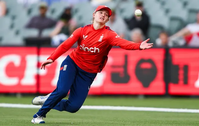 London Spirit Crush Oval Invincibles to Keep Hundred Hopes Alive