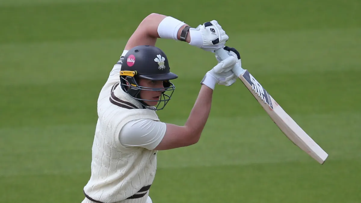 Burns, Smith, Sibley Half-Centuries Hand Surrey First-Innings Lead Over Somerset