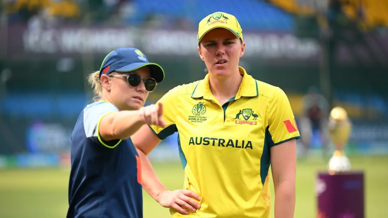 Australia Make Strategic Changes, Elect to Bowl First Against Unchanged England in World Cup Clash