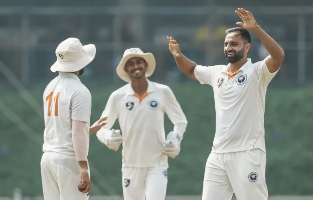Nabi’s Five-For and Qamran’s Unbeaten 94 Put J&K on Brink of Historic Ranji Triumph