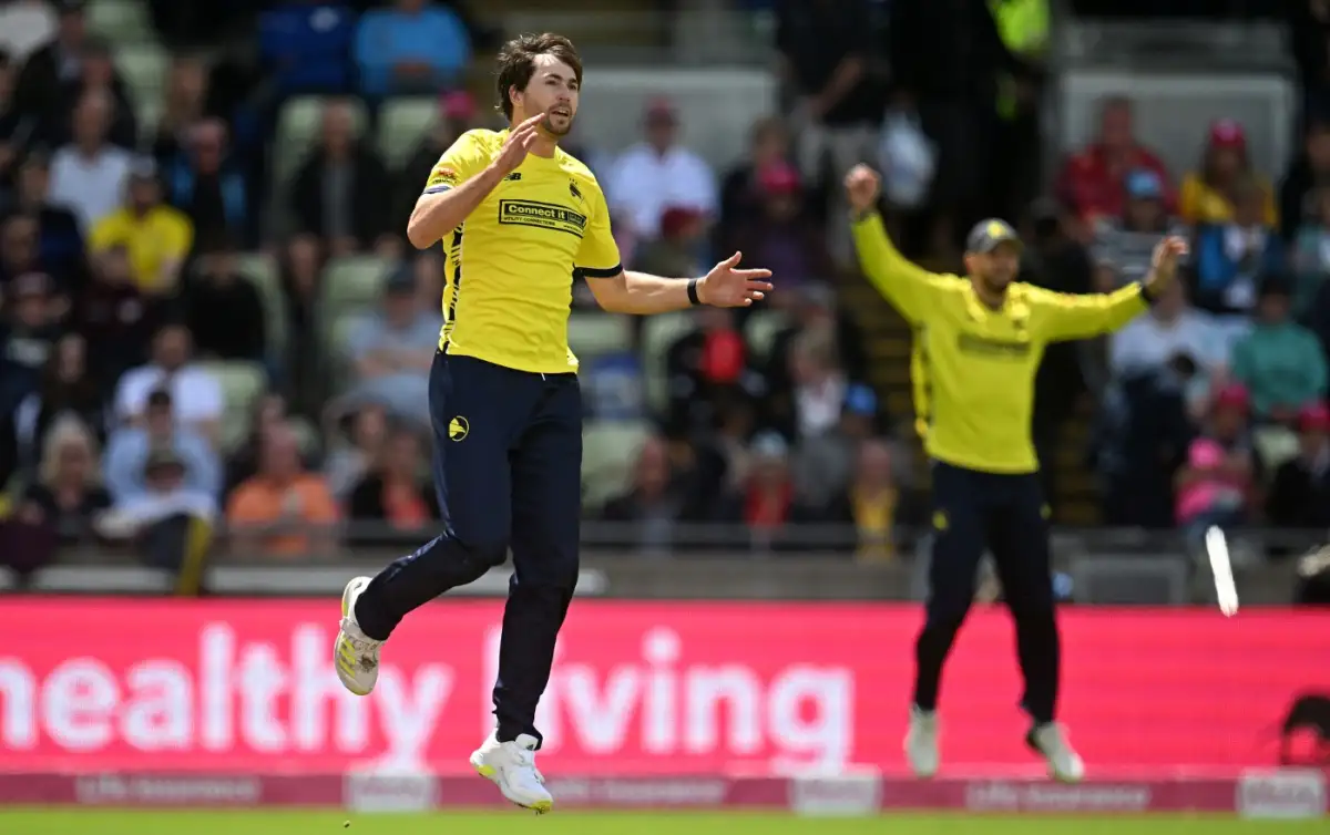 Hampshire Crush Surrey in One-Day Cup Rout at The Oval
