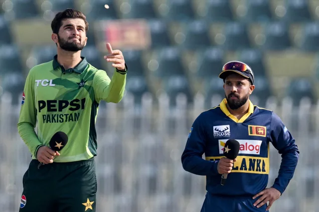 Pakistan Opt to Bowl as Sri Lanka Retain Unchanged XI for Tri-Series Final