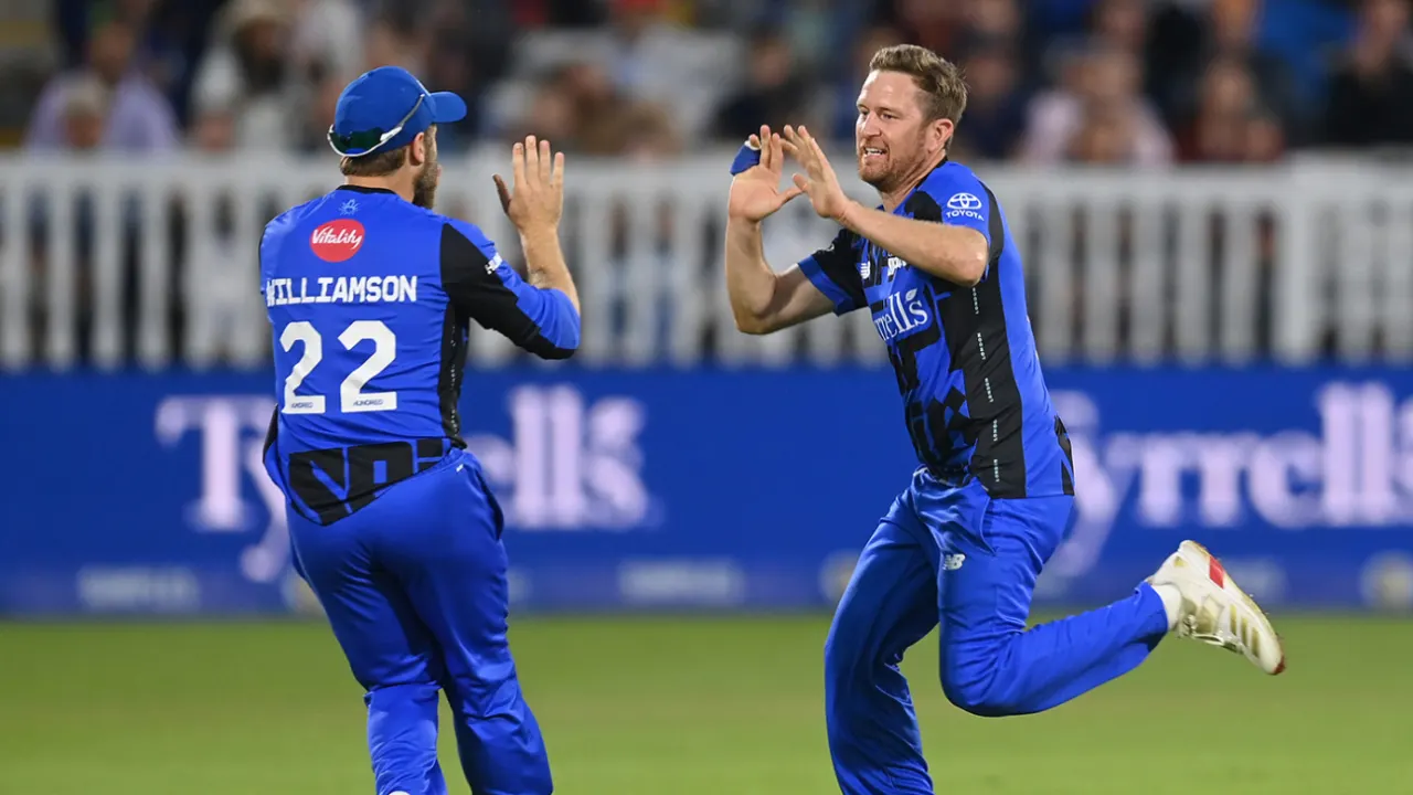 Williamson, Dawson Star as Spirit Dominate Brave to Keep Knockout Hopes Alive