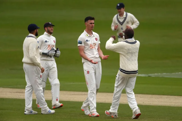 Nathan Gilchrist to Leave Kent for Warwickshire; Muyeye Commits Future to Canterbury