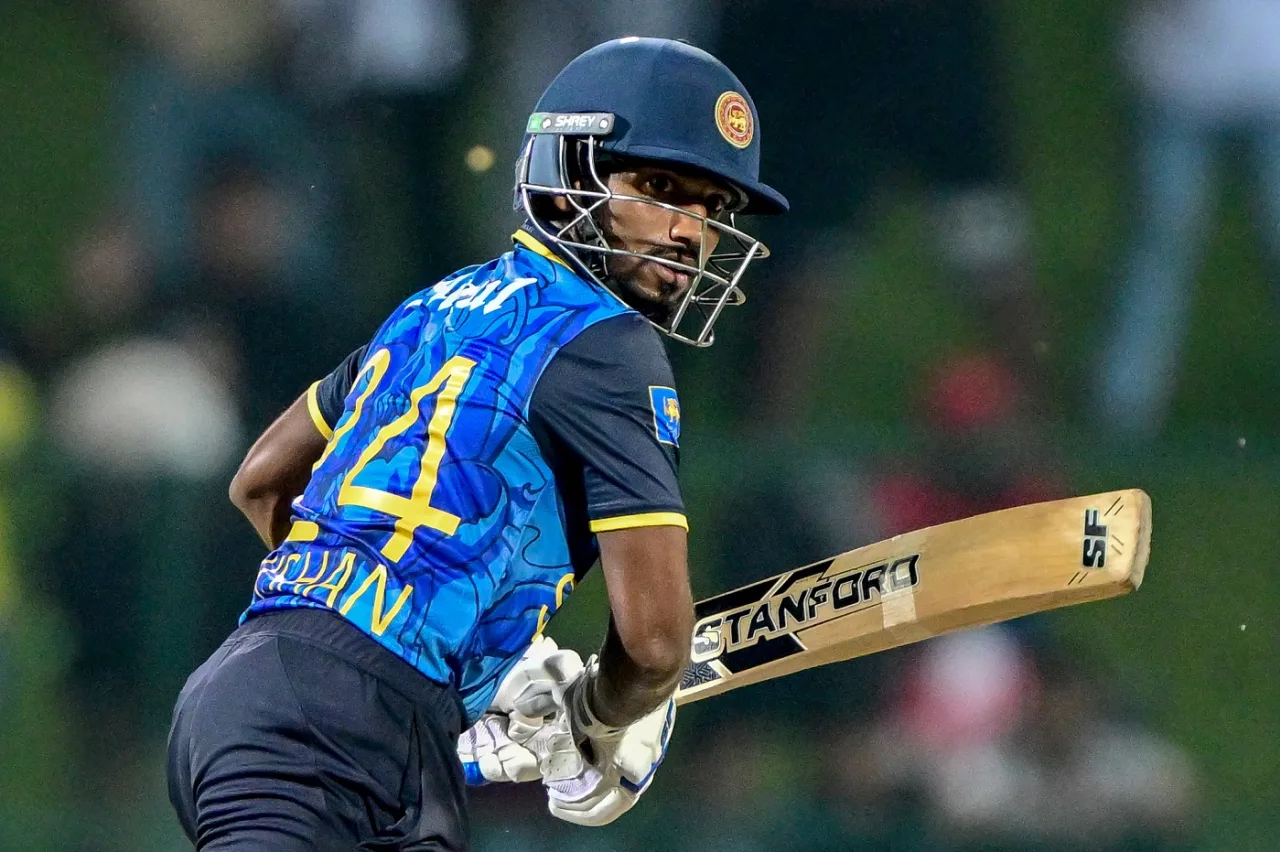 Sri Lanka Bowl First in Second ODI as Nuwanidu Replaces Injured Madushka; Zimbabwe Bring in Debutant Masuku