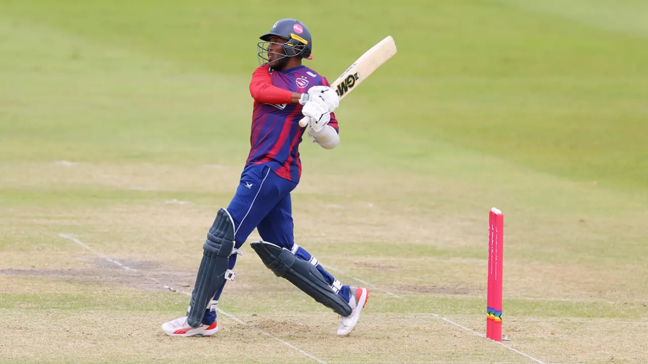 Evison Inspires Kent to Thrilling Two-Wicket Victory Over Sussex at Hove