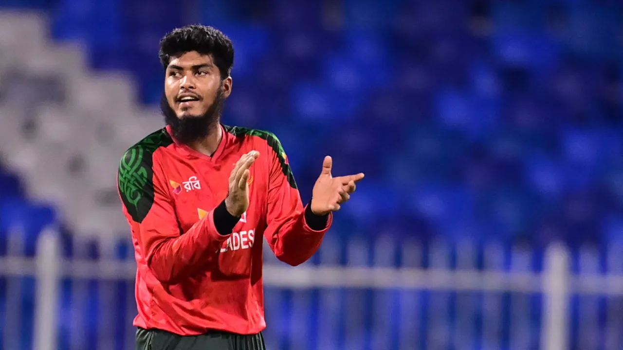 Rishad Hossain Excited to Work with Ponting at Hobart Hurricanes Ahead of BBL Season