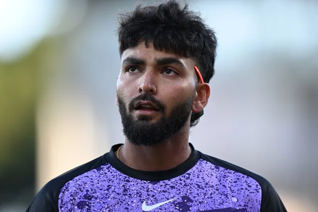 Hurricanes Edge Thunder in Last-Ball Thriller to Open BBL Campaign