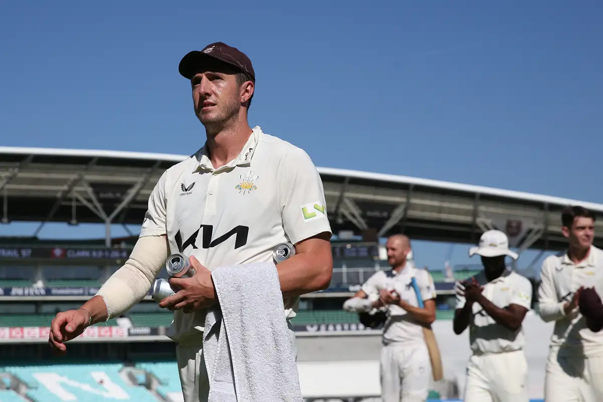 Worrall's Late Burst Revives Surrey Hopes After Lees Century for Durham