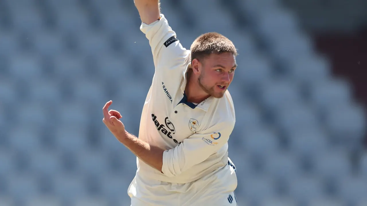 Morley and Reece Propel Derbyshire Towards Commanding Win Over Kent