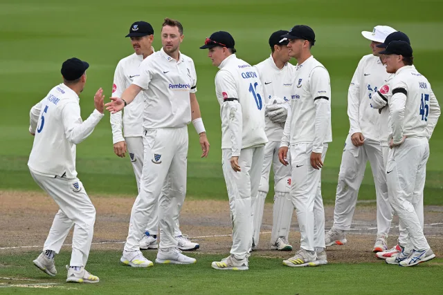 Tom Taylor’s Late Burst Not Enough as Sussex Survive Scare to Beat Worcestershire